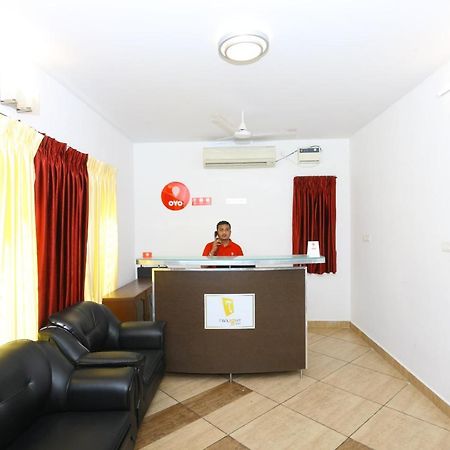 Capital O Twilight Bay Hotell Chennai Exteriör bild